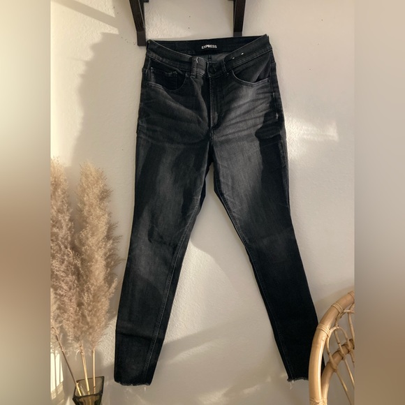 Express Jeans - Picture 4 of 5